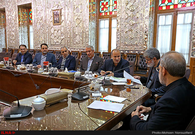 دیدار رئیس و هیات رئیسه فدراسیون فوتبال با دکتر علی لاریجانی