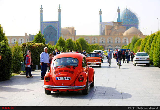 اولین رالی خودروهای کلاسیک در اصفهان