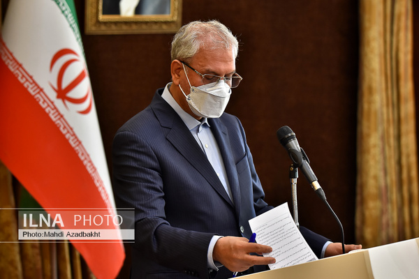 رخت بربستن نظریه‌پردازی از دانشگاه!!
