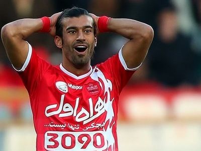 خبر حضور رضاییان در پرسپولیس تکذیب شد