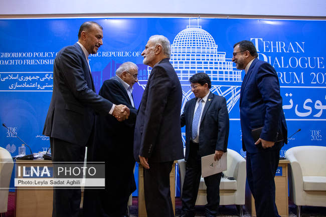 سومین نشست گفتگوی تهران با حضور وزیر خارجه