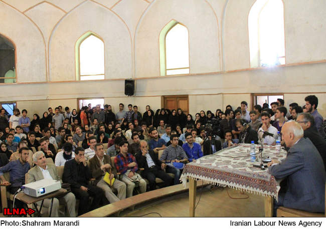 نشست هم اندیشی تبیین دستاوردهای مذاکرات هسته‌ای در اصفهان