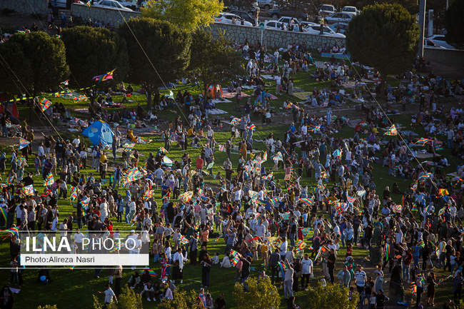 جشنواره پرواز بادبادک‌ها در قزوین