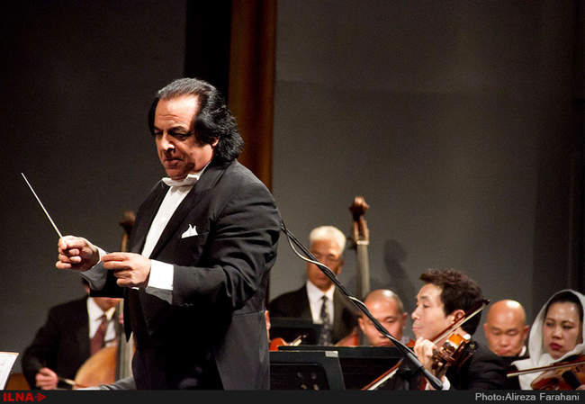 کنسرت مشترک ارکستر فیلارمونیک چین و ارکستر سمفونیک تهران
