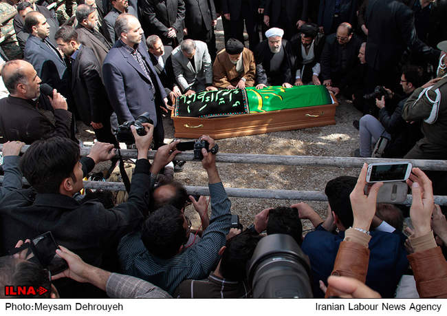 مراسم تشییع و خاکسپاری والده رییس جمهور