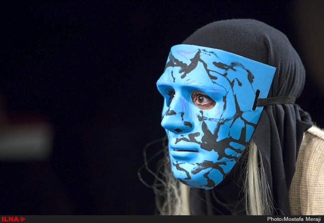 نمایش مسافران در قم به روی صحنه رفت