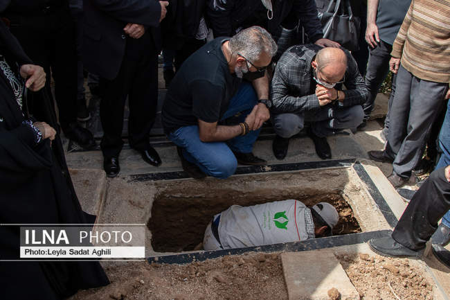 آیین تشییع و خاکسپاری پیکر مرحومه شهلا ناظریان 