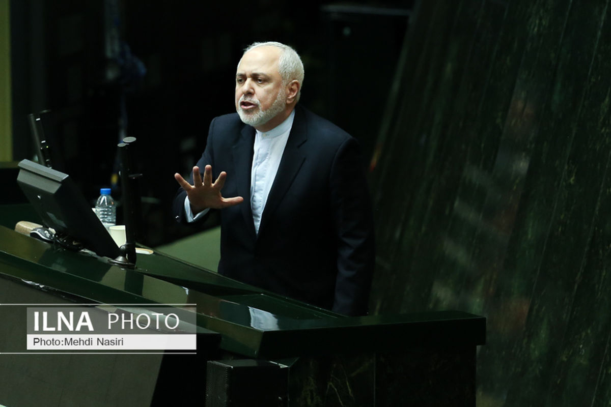 موسوی: ظریف پاسخگوترین وزیر به مجلس بود