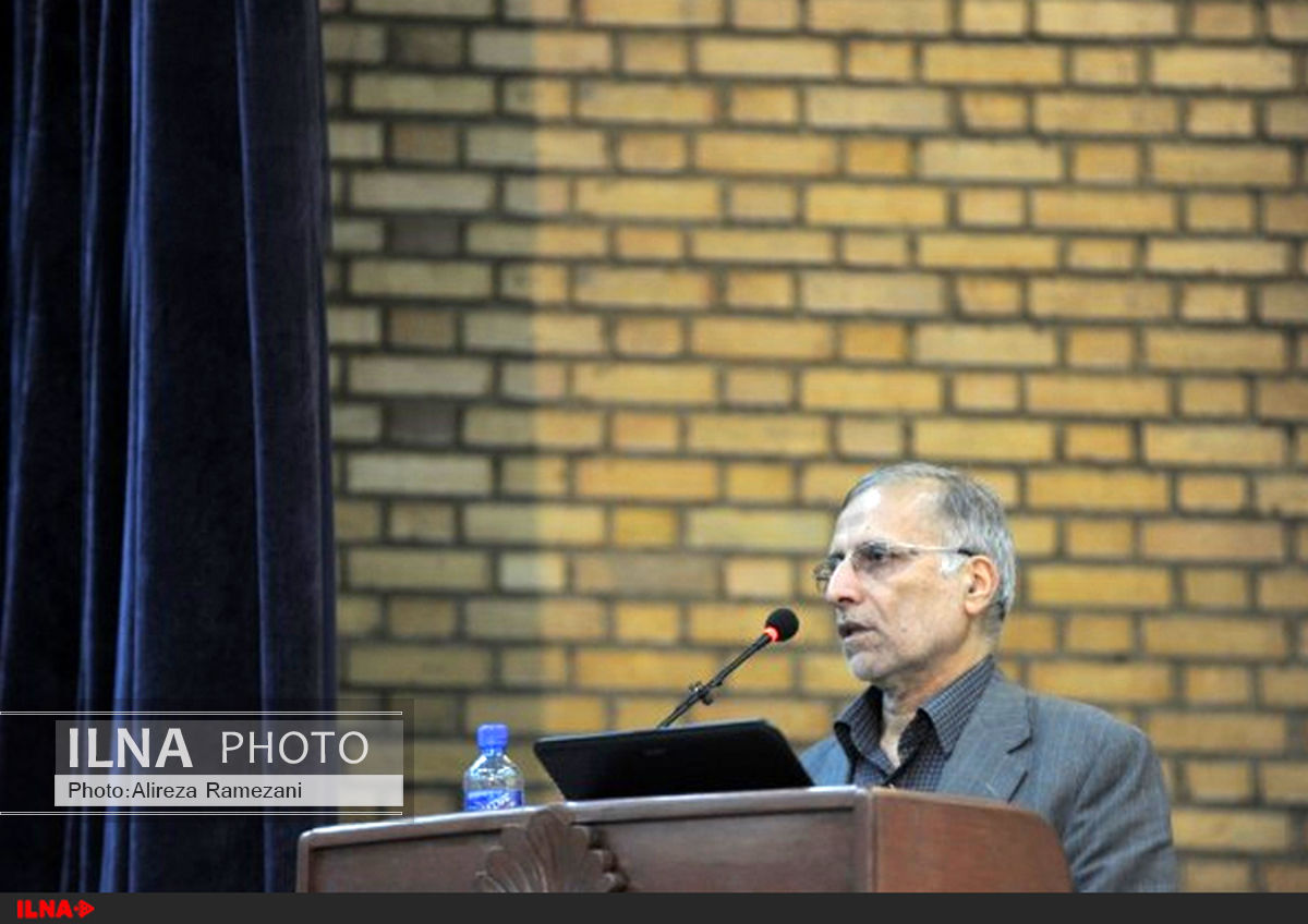 هادی خانیکی در دانشگاه هنر اصفهان سخنرانی می‌کند