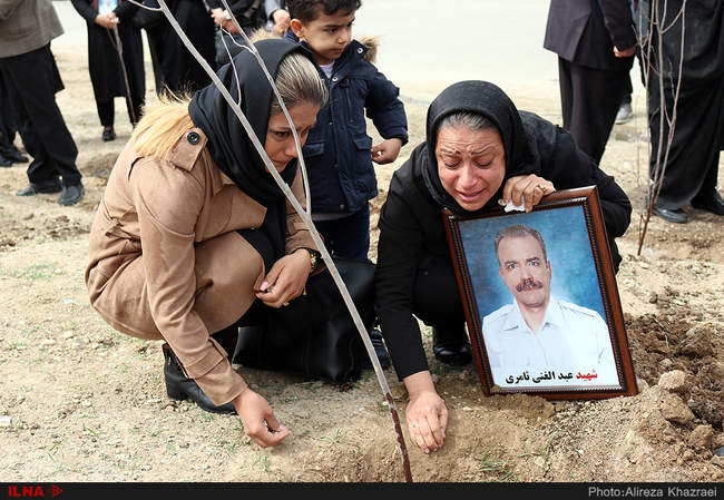 مراسم کاشت 32 درخت به نام شهدای سانچی