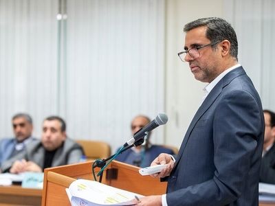 علی دیواندری به زندان معرفی شد
