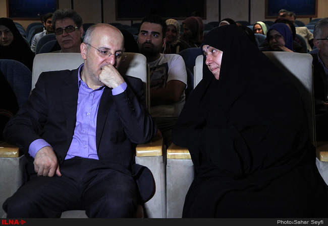 افتتاح نخستین نمایشگاه پوشاک مدارس