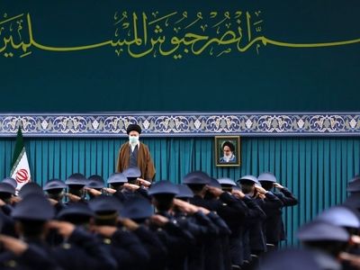 Supreme Leader terms army as constructive, innovative