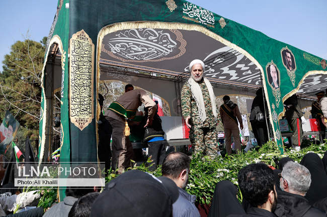 مراسم تشییع پیکر فرماندهان شهید «جنگ رمضان»/ 1