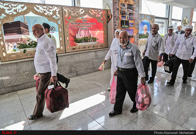 بازگشت اولین گروه از حجاج به کشور