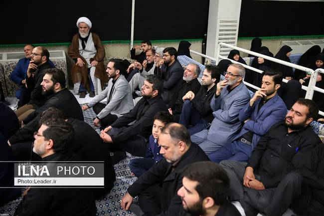 مراسم عزاداری حضرت اباعبدالله الحسین (ع) در شب عاشورا  با حضور رهبر مع