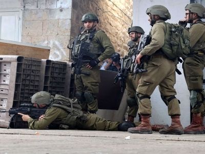 زخمی شدن ده‌ها فلسطینی در پی اعتراض به بسته شدن ورودی شهر توسط شهرک‌نشینیان صهیونیست 