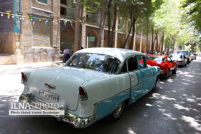 نمایش ماشینهای کلاسیک در اصفهان 