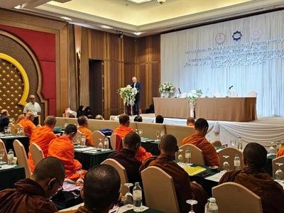 پیش‌شرط اثربخشی گفت‌وگوهای دینی، احترام و شنیدن آگاهانه است
