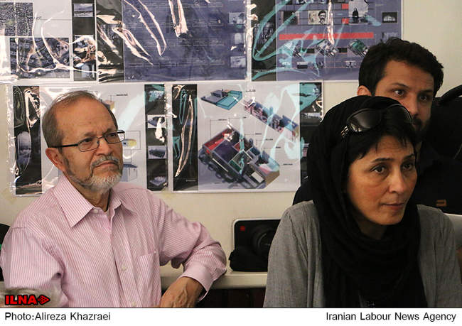 بازدید جمعی از هنرمندان از پروژه های شرکت توسعه فضاهای فرهنگی شهردار