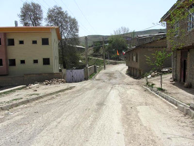 پیشرفت 94 درصدی عملیات پایدارسازی بافت قدیم روستای حسین آباد کالپوش