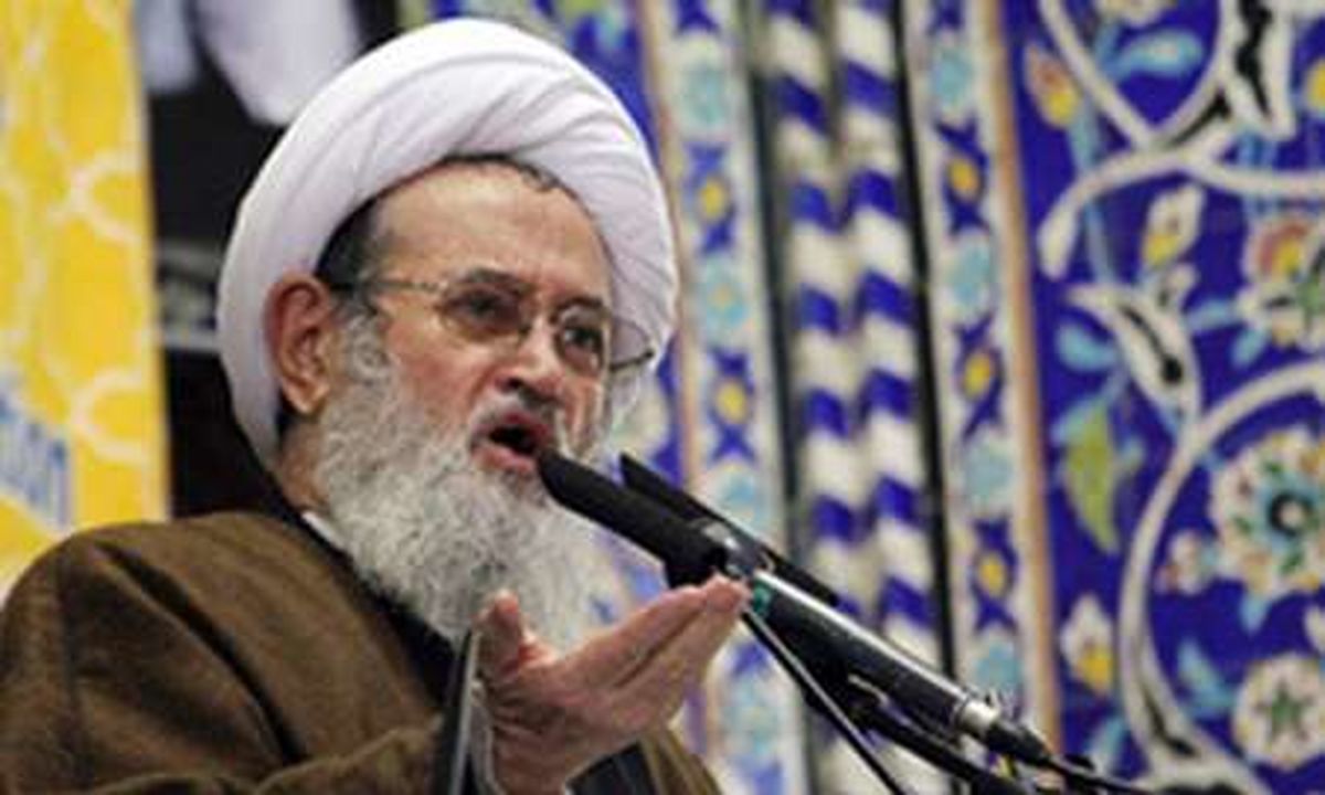 حضور گسترده مردم در انتخابات موجب اقتدار نظام در جهان می شود/نامزدهای انتخاباتی در مناظرات اخلاق را رعایت نمی کنند