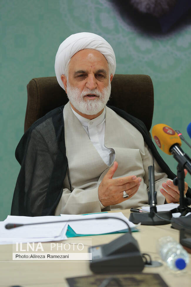  غلامحسین محسنی اژه‌ای