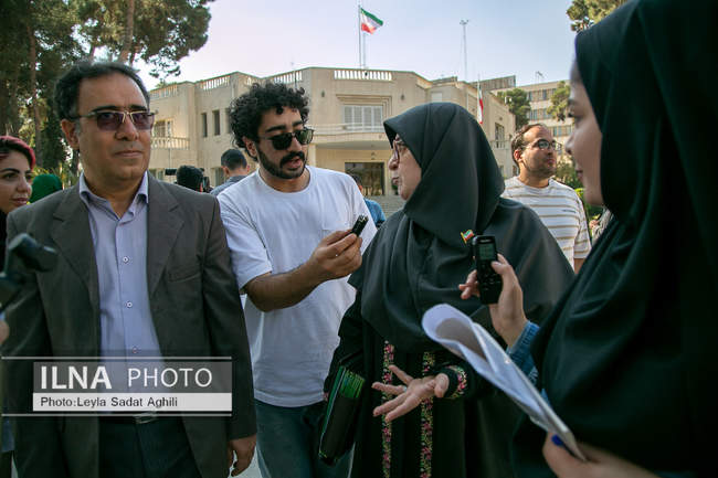 حاشیه جلسه هیات دولت - ۷ آبان