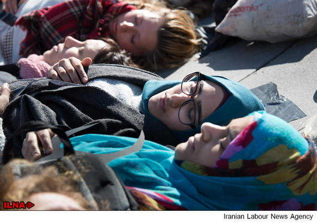 تجمع فعالان نروژی در حمایت از مهاجران غرق شده در دریا