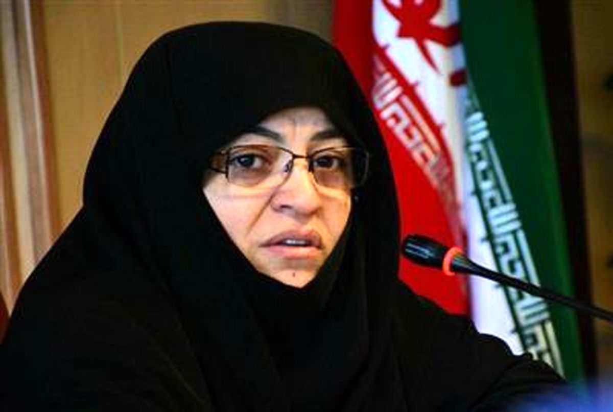 مخازن اکسیژن عمده بیمارستان‌های اصفهان با کمک فولاد مبارکه تامین شد/ پشتیبانی از اکسیژن بیماران اولین و مهم‌ترین اقدام درمانی است