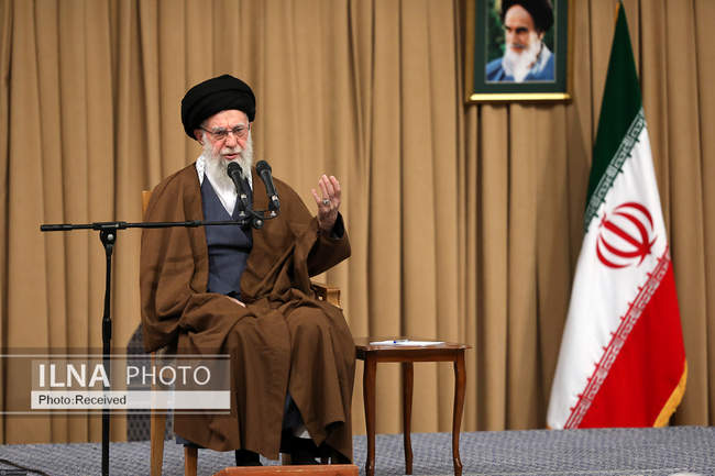 دیدار دانش‌آموزان و دانشجویان با مقام معظم رهبری