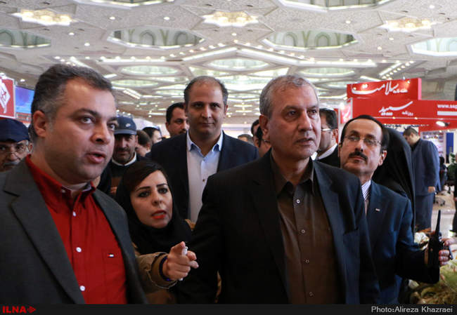 بازدید علی ربیعی وزیر تعاون، کار ورفاه اجتماعی ازنمایشگاه مطبوعات و 