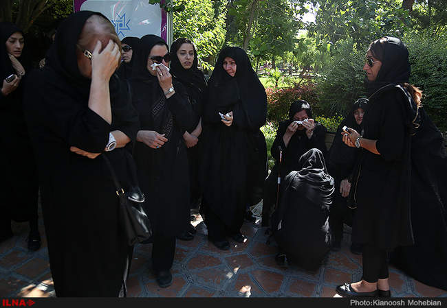 مراسم تشییع پیکر علیرضا سلطانی عکاس پیشکسوت مطبوعات