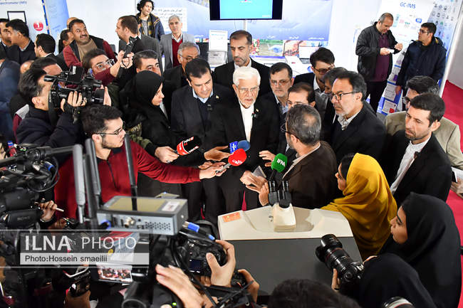 بازدید معاون اول رییس جمهور از نمایشگاه ایران ساخت 