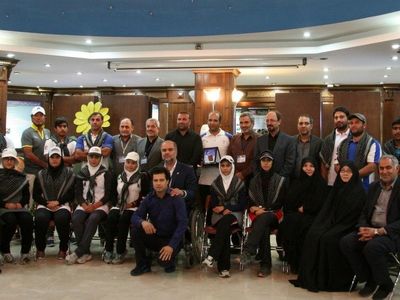 بازدید ملی پوشان تیراندازی با کمان از موزه صلح تهران
