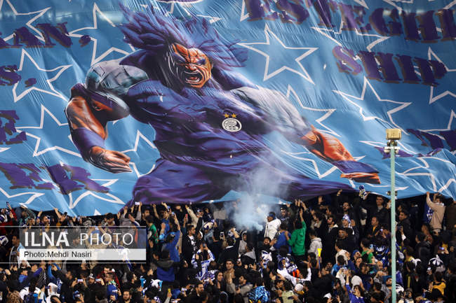 دیدار تیمهای فوتبال استقلال تهران و پرسپولیس تهران
