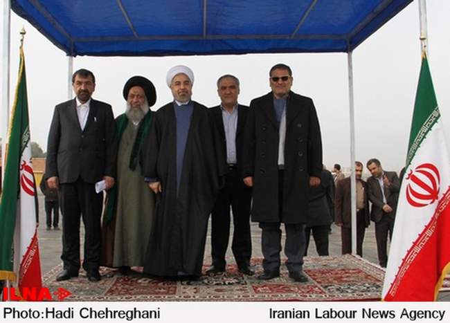 استقبال مردم اهواز از رئیس جمهور