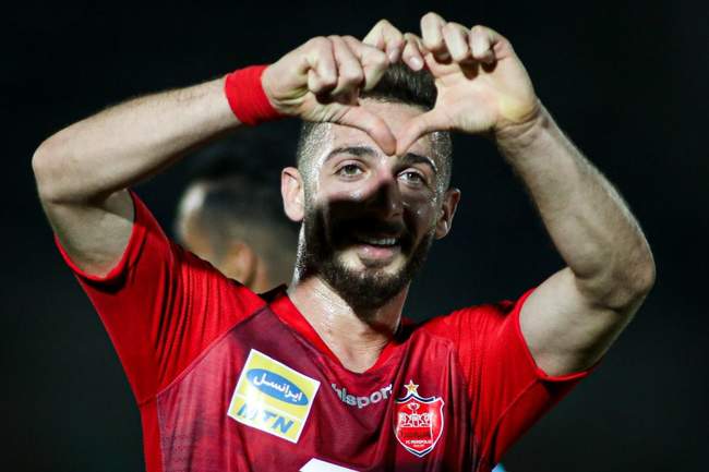 گزارش تصویری: پرسپولیس با اقتدار به دنبال پوکر قهرمانی