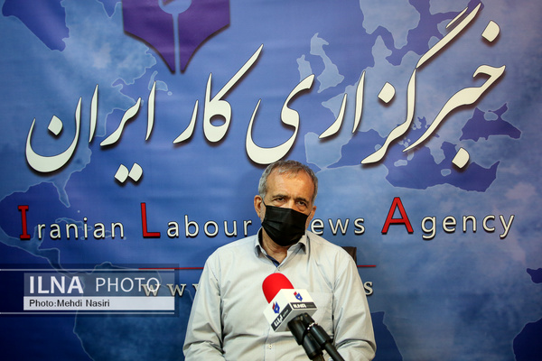 منافقان و دشمنان نفع خود را در ایجاد اغتشاش و ناآرامی می‌بینند