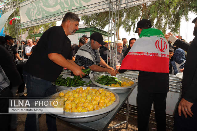خدمت رسانی هلدینگ صنایع و معادن غدیر به عزاداران رهبر شهید در قم