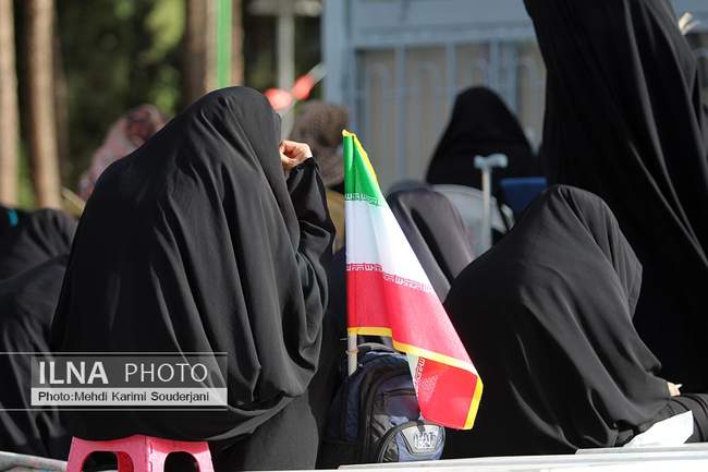 روز عرفه در گلستان شهدای اصفهان