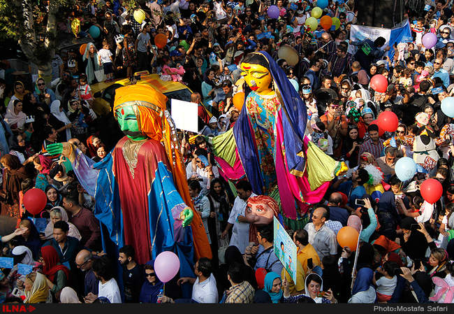 افتتاحیه جشنواره تئاتر عروسکی