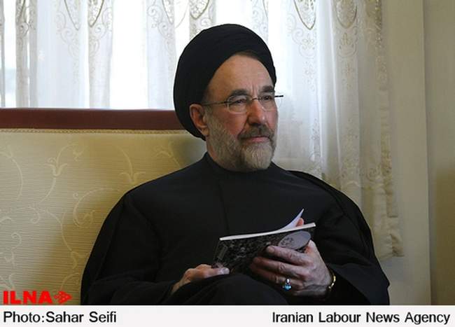 حضور سیدمحمد خاتمی در جمع خانواده شهید تندگویان