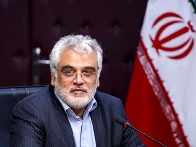 دانشگاه‌های دولتی، فارغ‌التحصیلان دانشگاه آزاد را استخدام نمی‌کنند/ لزوم اصلاح نظام جذب هیات علمی