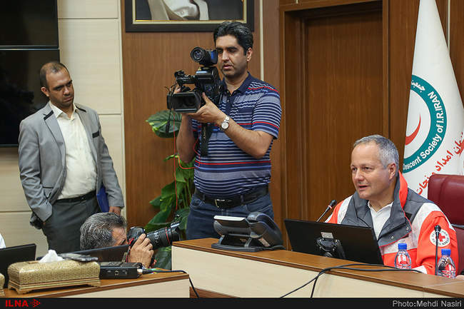 نشست خبری مراسم تحویل رسمی محموله بشر دوستانه صلیب سرخ آلمان