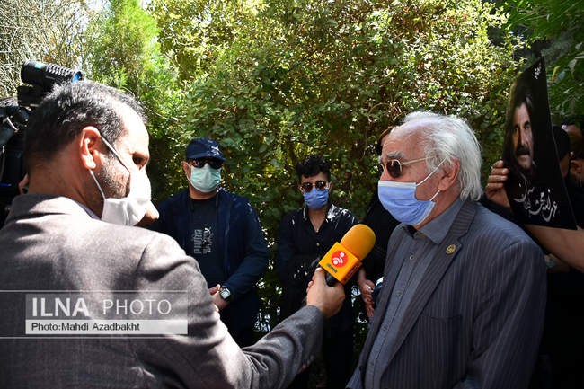 عزت الله مهرآوران به خاک سپرده شد