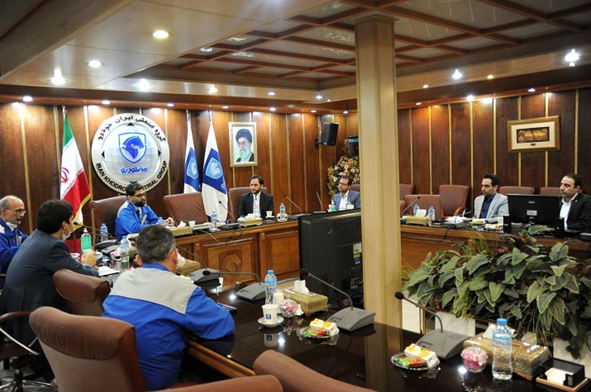 حرکت جهادی ایران خودرو در تولید اقلام بهداشتی قابل تقدیر است