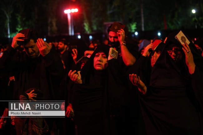 مراسم احیای شب بیست و یکم رمضان در ستاد فرماندهی انتظامی تهران بزرگ