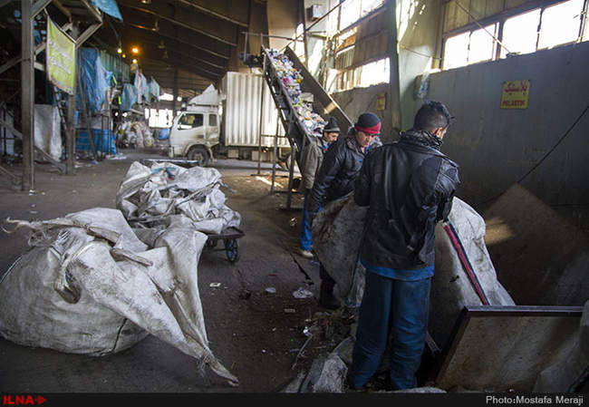 کارگران سایت پسماند زباله کهریزک تهران