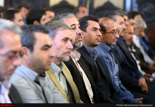 دیدار جمعی از آزادگان هشت سال دفاع مقدس با آیت‌الله هاشمی رفسنجانی